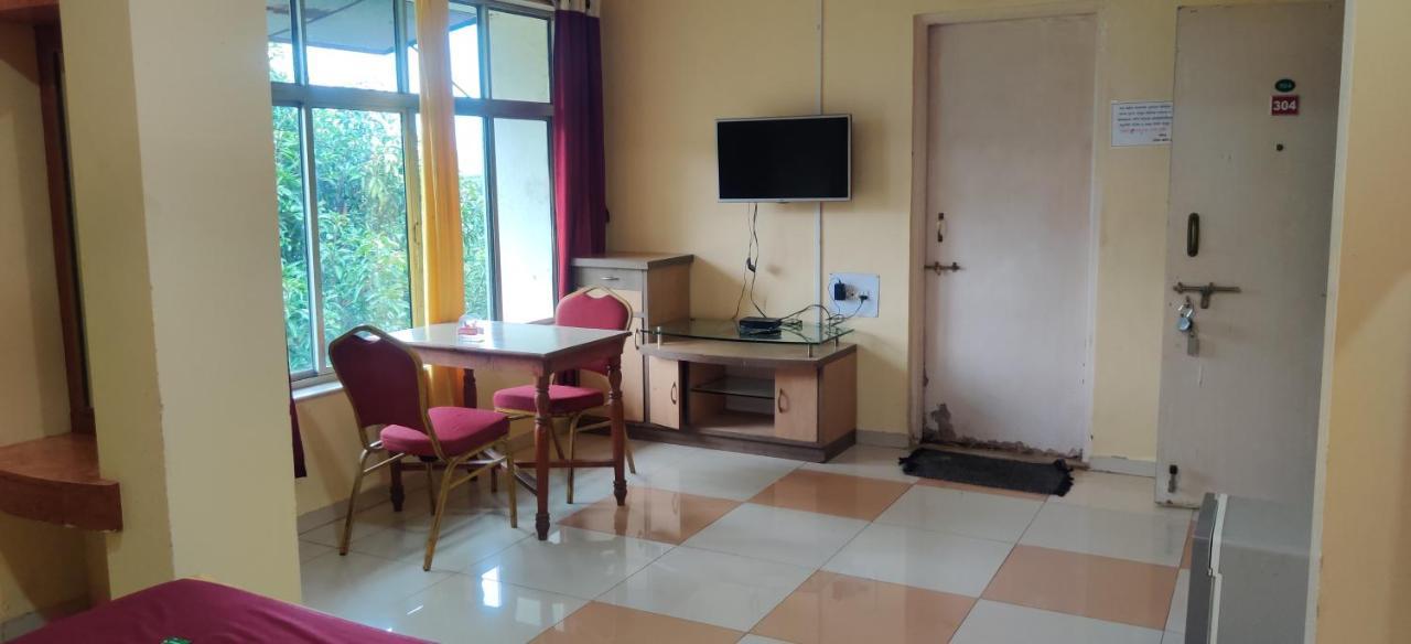 Holiday Cottage Inn, Sinhagad Fort 2*