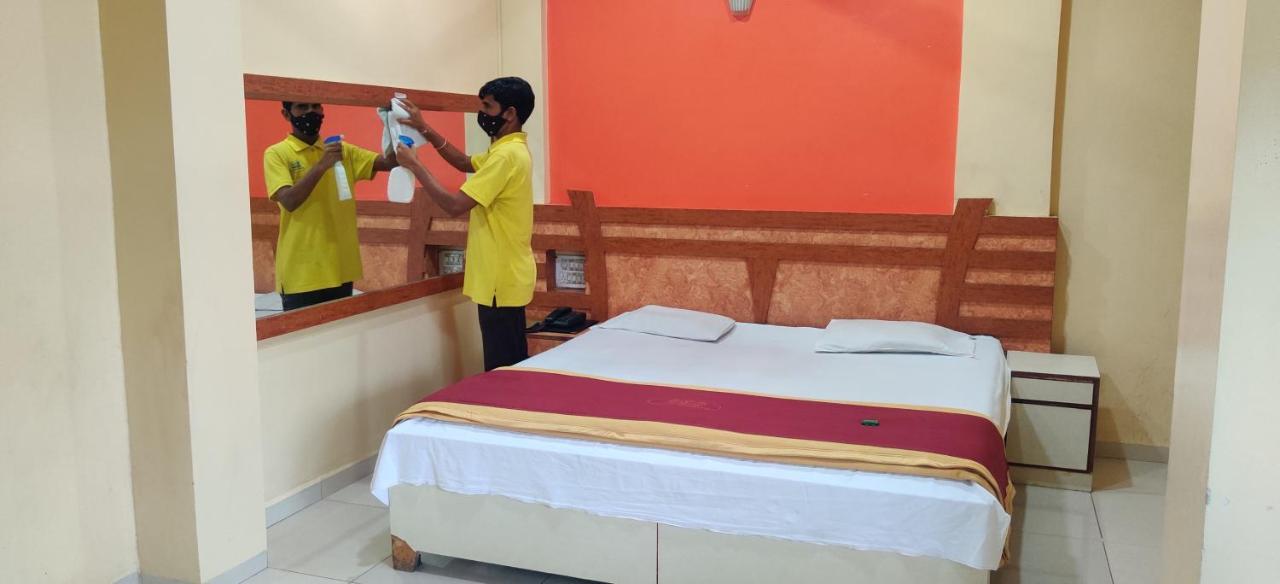 Hotel Holiday Cottage Inn, Sinhagad Fort 2*