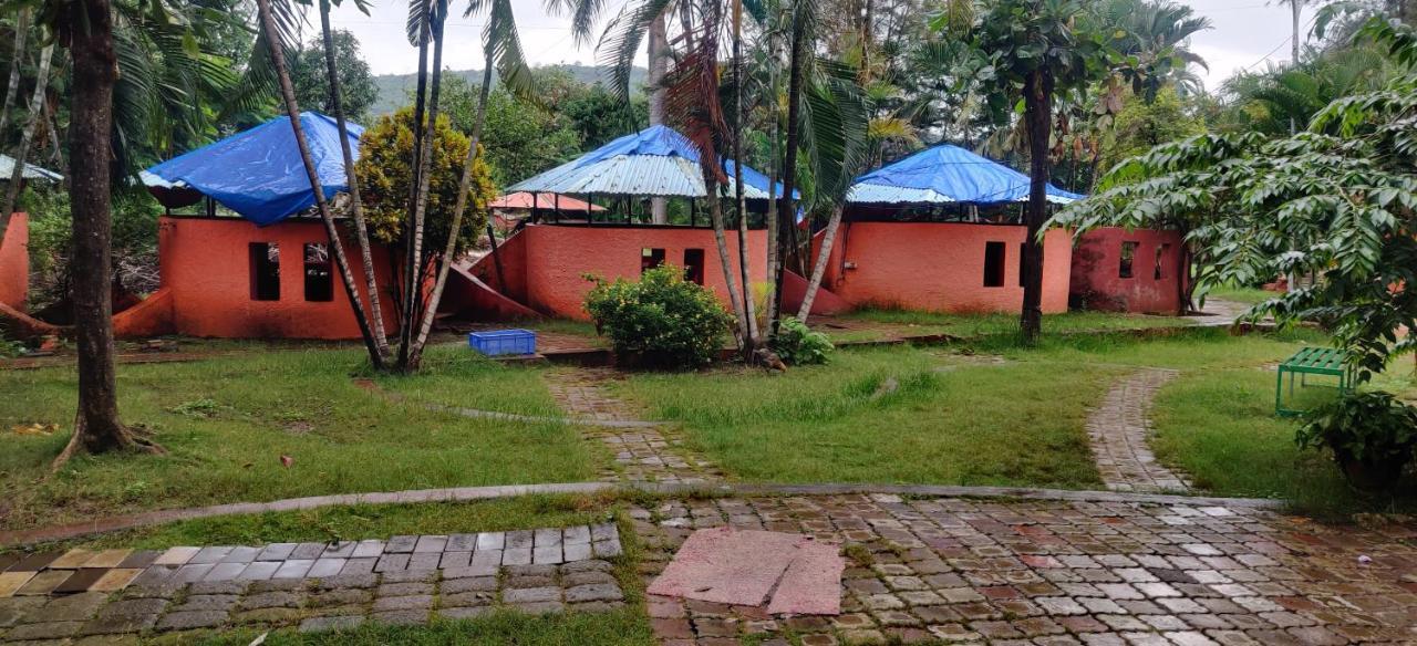 Holiday Cottage Inn, Sinhagad Fort 2*