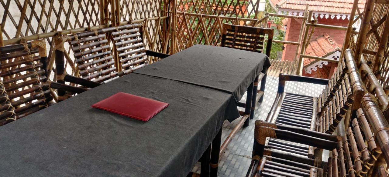 Holiday Cottage Inn, Sinhagad Fort 2* Pune