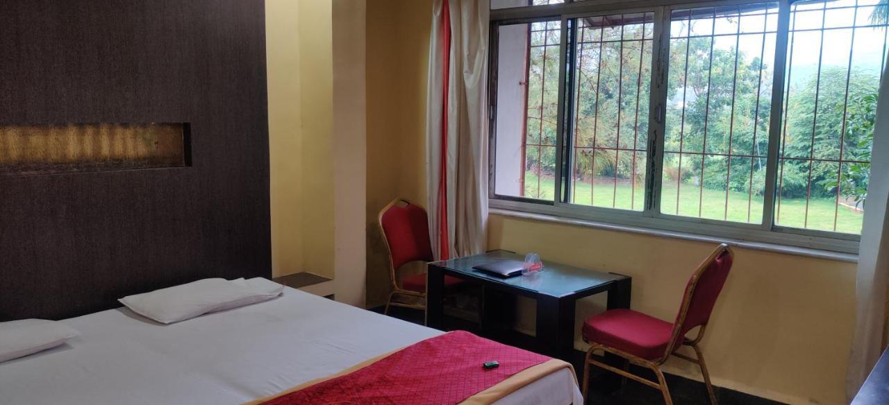 Holiday Cottage Inn, Sinhagad Fort Hotel