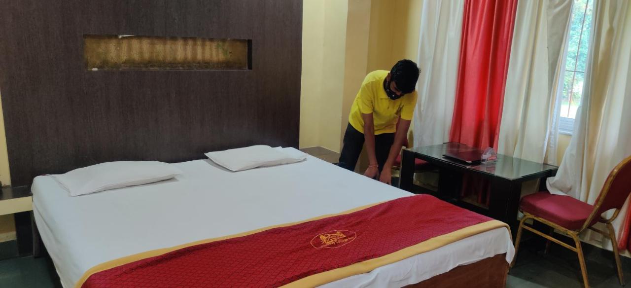 Holiday Cottage Inn, Sinhagad Fort Hotel 2*