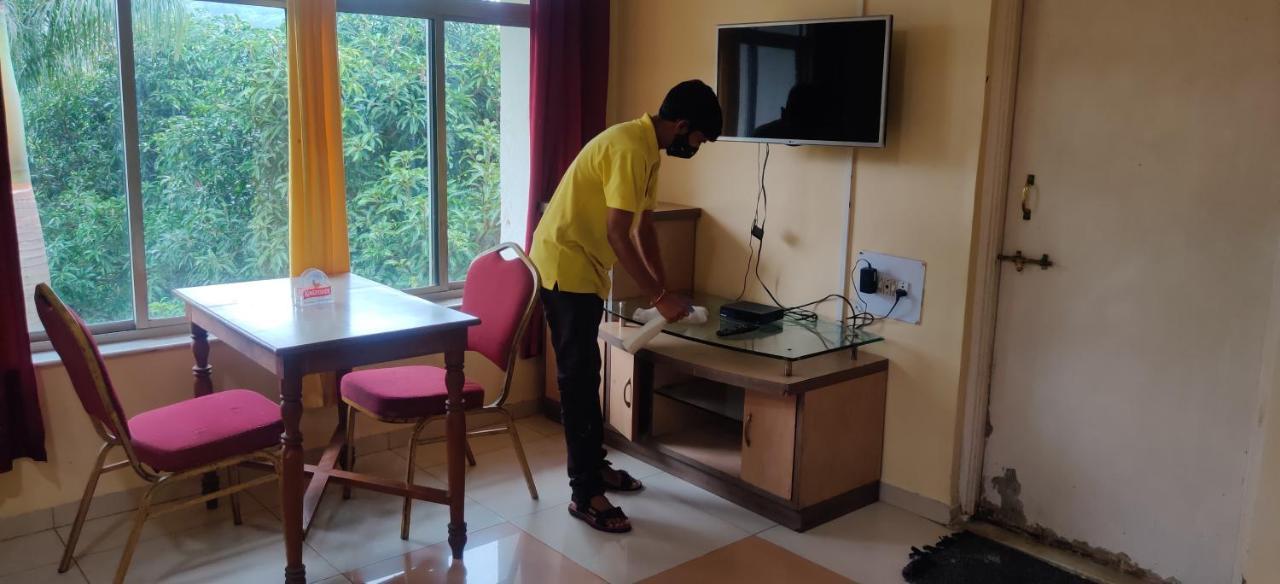 Hotel Holiday Cottage Inn, Sinhagad Fort 2*