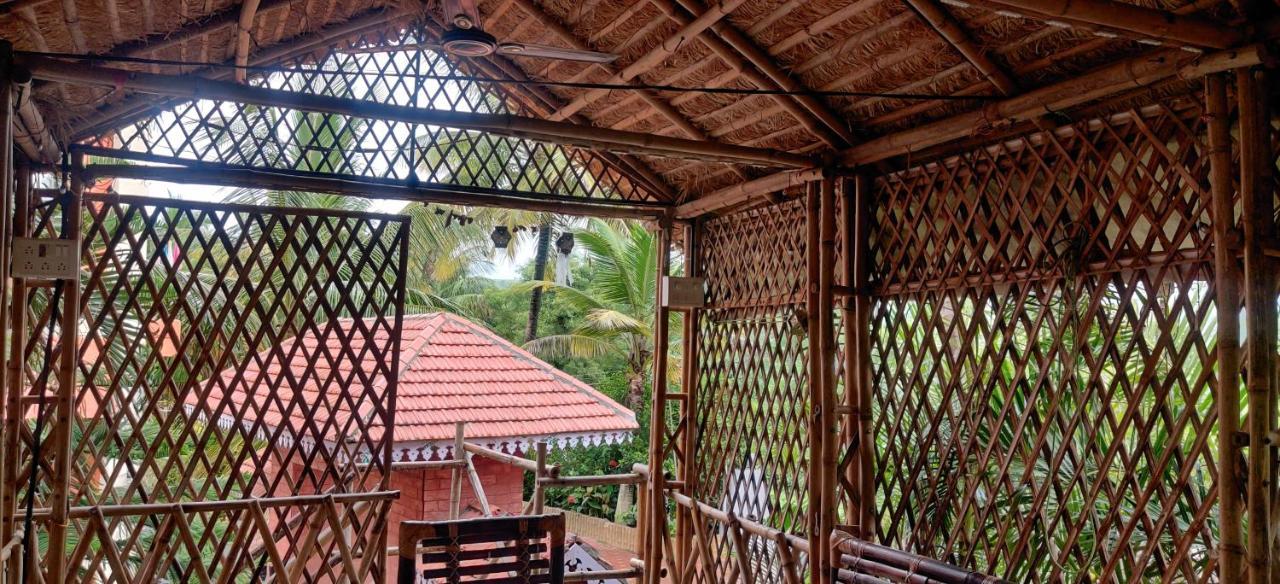 Hotel Holiday Cottage Inn, Sinhagad Fort 2*
